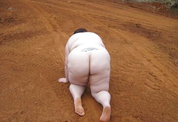 Big Bi-Atch In Public Places
