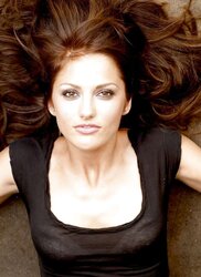 Minka Kelly (HQ)