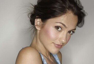 Minka Kelly (HQ)