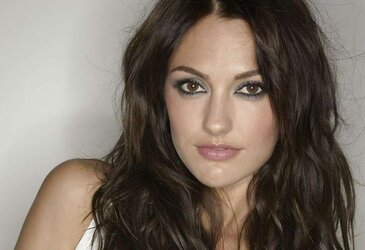 Minka Kelly (HQ)