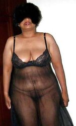 Buxom indian aunty