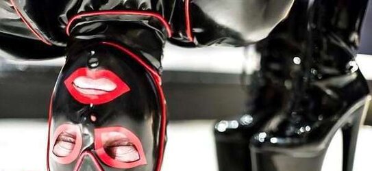 Ballbusting High-Heeled Shoes