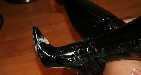 Ballbusting High-Heeled Shoes