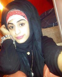 Hijabi Paki Teenager