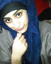 Hijabi Paki Teenager