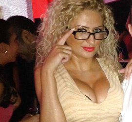 Romanian ladies: felicia