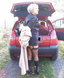 Mature Hottie - Annick