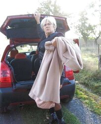Mature Hottie - Annick
