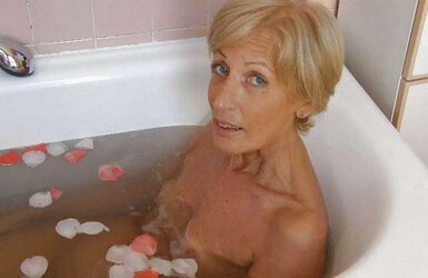 Francoise la bourge mature et salope