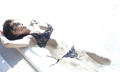 Japanese Bathing Suit Stunners-Mikie Hara (five)