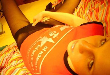 VARIOUS CHICKS AND BREEZIES XX