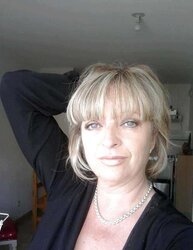 Ma 1er tante,my very first aunt coment stiff