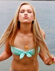 Teenager camel toe