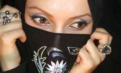 Non-porno Arab gal, with or sans hijab II