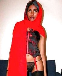 Non-porno Arab gal, with or sans hijab II