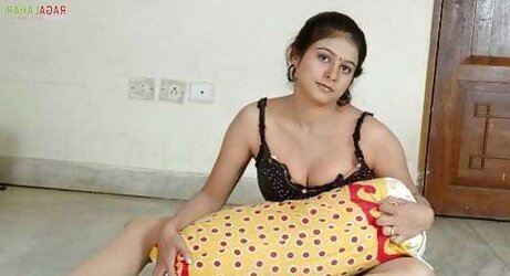 uber-cute indian bosom