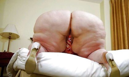 Ample culo mom
