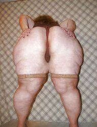 Ample culo mom