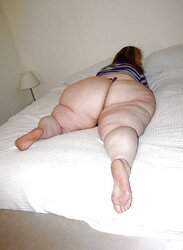 Ample culo mom