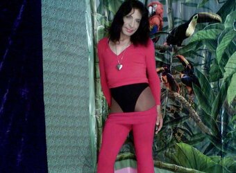 Taut fitting leggins