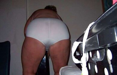 Giant mature gals