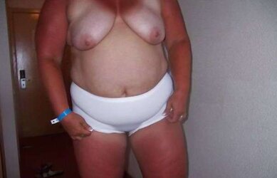 Giant mature gals