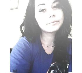 Buxom Bootylicious Emo Teenager ( four comments)