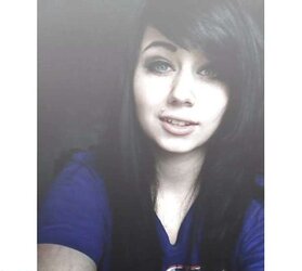 Buxom Bootylicious Emo Teenager ( four comments)