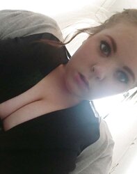 Pretty fuckslut with meaty jugs