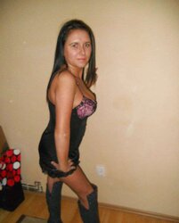 Romanian: laura