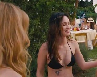 Megan Fox mega bevy