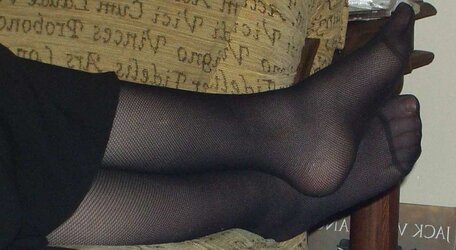 Moms in tights