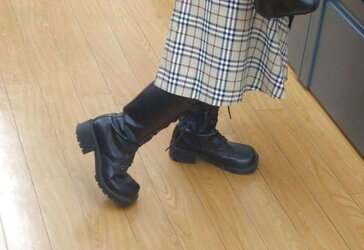 Japanese Candids - Soles in a Store