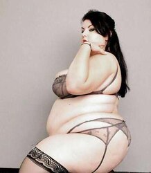 Yam-Sized butt hips