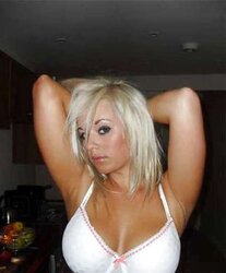 Small blondie sweetheart