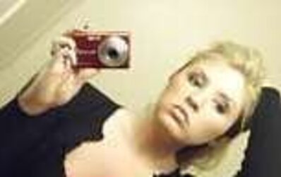 Inexperienced chick