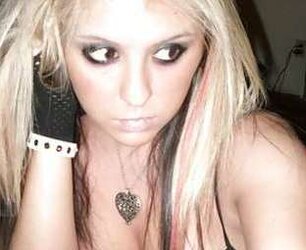 Inexperienced chick