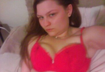 PuggGirl19 From JoinUntrue.com