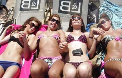 British FB Beotches want your MUDDY COMMENTS