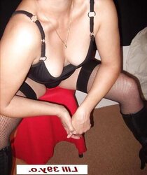 Lili 39yo french inexperienced wifey