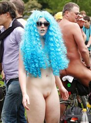 World nude bike rail