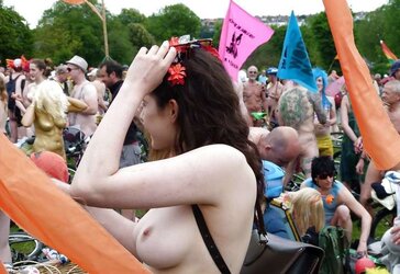 World nude bike rail