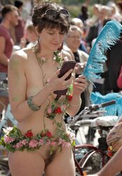 World nude bike rail