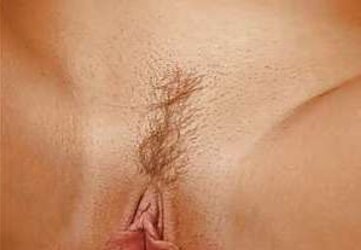 Grosse heraushaengende Schamlippen