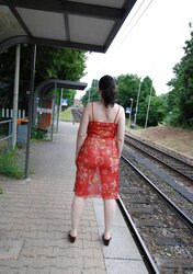 Ich zeige mich ueberall gerne frivol