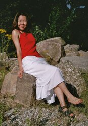Korean Gal flashes off