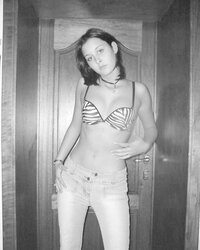 Uber-Sexy Dark-Haired EXGF