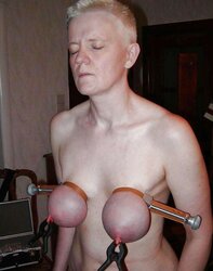 Les salopes ( soumise, torturee,humiliee )