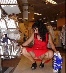 Upskirt Labia