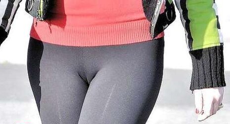 Fotze frisst Hose Pipe - cameltoe